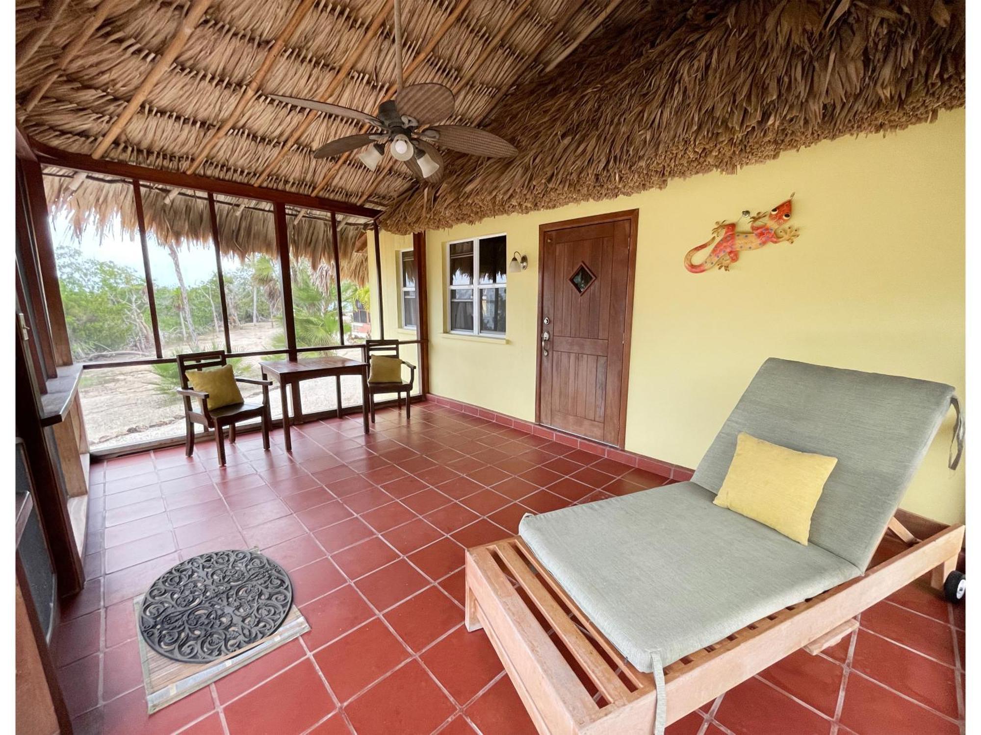 Orchid Bay Resort Corozal Rum bild