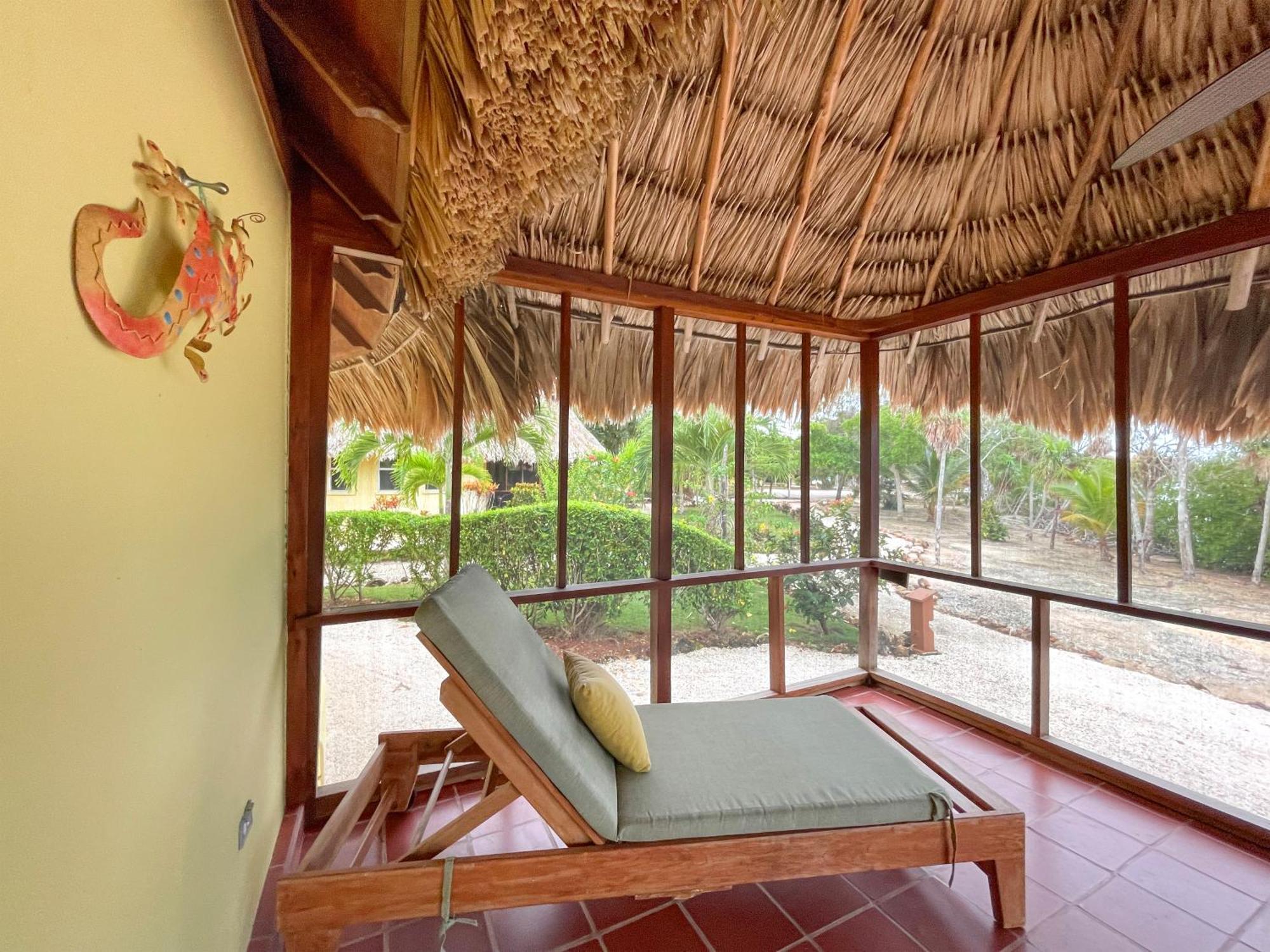 Orchid Bay Resort Corozal Rum bild