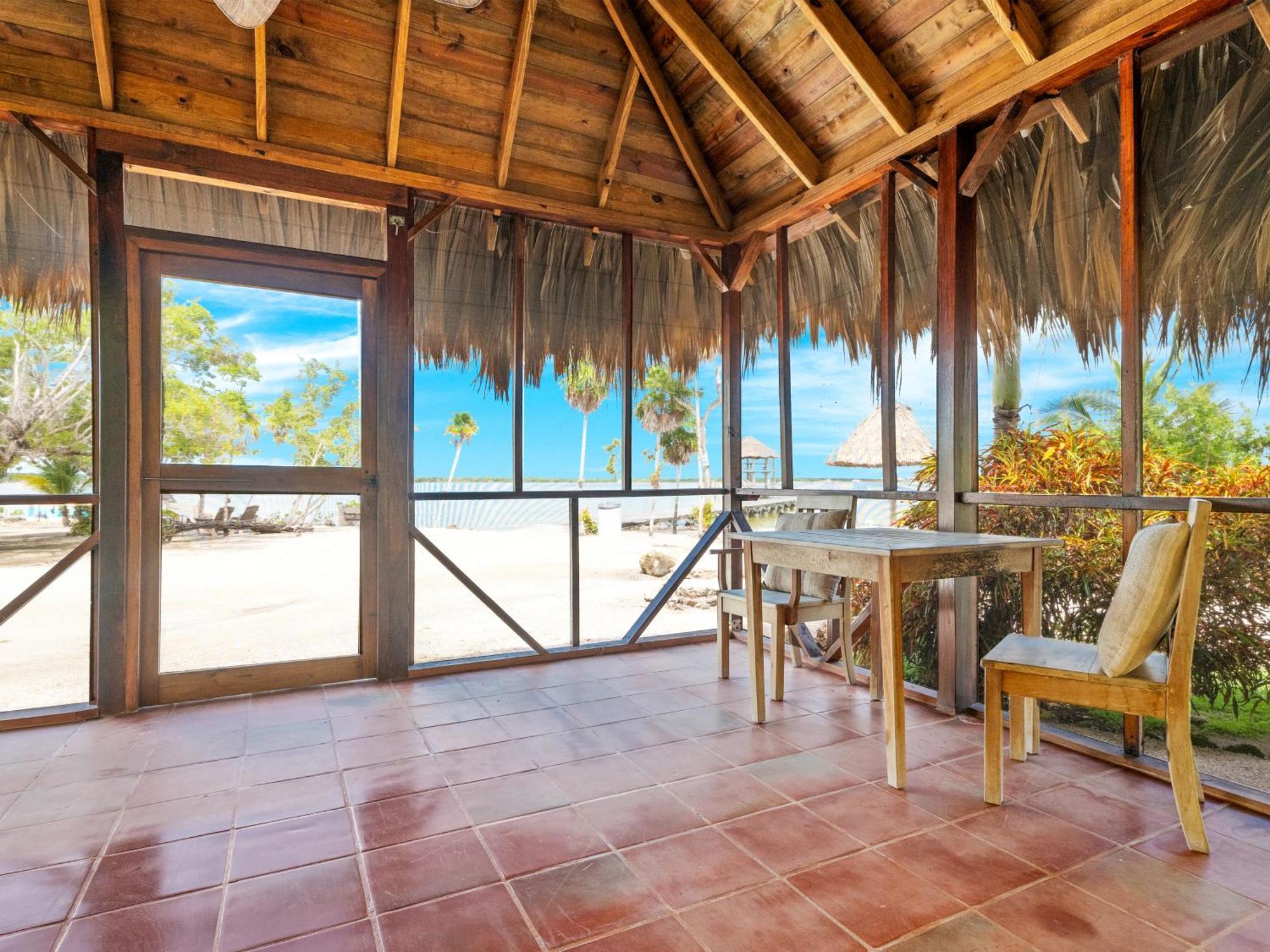 Orchid Bay Resort Corozal Rum bild